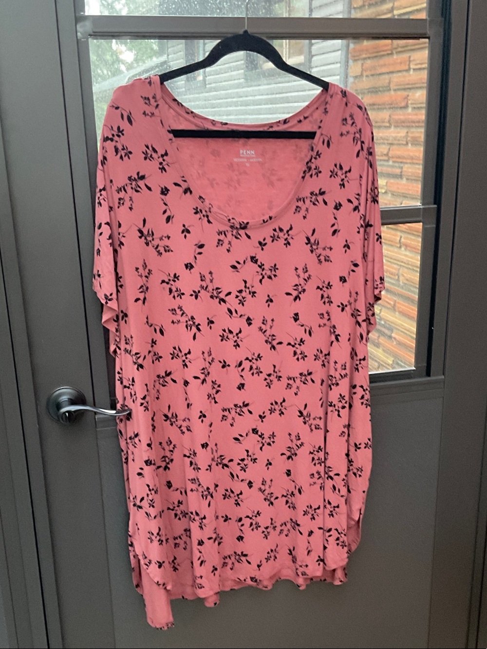 Penningtons Pink Floral Scoop Neck TunicEUC